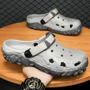 Men Shoes Slippers Garden Flat Sandals 46 Plus Size 40-47 Summer Light EVA Slides Hole Shoes Clogs Home Outdoor Male Beach Shoes