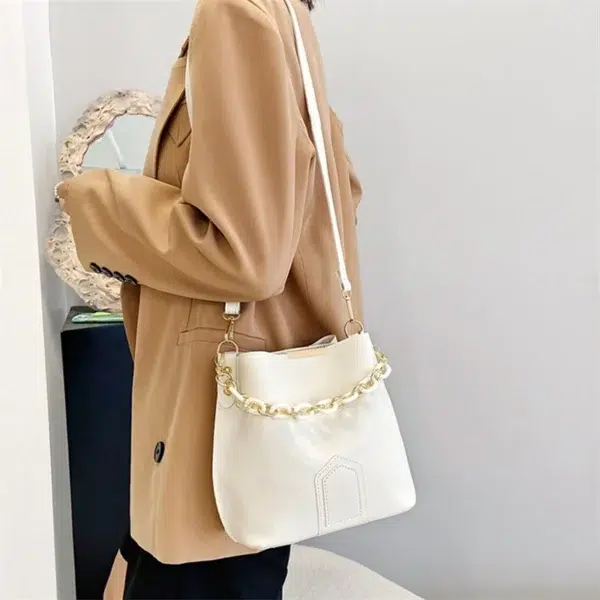 Korean Chain Women Leather Shoulder Bag Casual Women Handbags Crossbody Bag Bucket Bags For Women Designer Messenger Bags Sac - Image 4