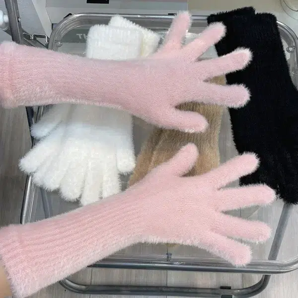 Women Plus Cashmere Touch Screen Gloves Winter Warm Gloves Elastic Soft Full Fingers Mittens Plush Faux Fur Knitted Gloves - Image 2