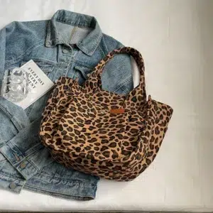 Zipper Leopard Pattern Nylon Women's Shoulder Bag Large Capacity Tote Bag Fashionable Leopard Print Shoulder Bag 2024