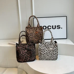 Zipper Leopard Pattern Nylon Women's Shoulder Bag Large Capacity Tote Bag Fashionable Leopard Print Shoulder Bag 2024