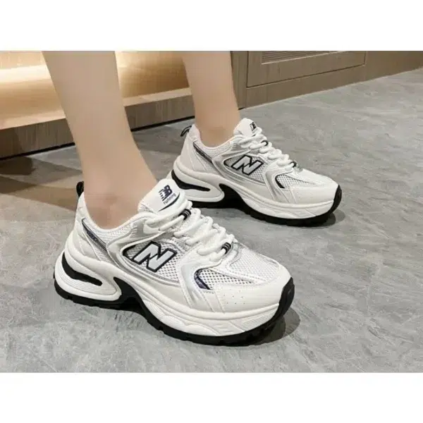 New style women's fashion thick-soled casual sports shoes ladies mesh breathable and comfortable hot-selling vulcanized shoes