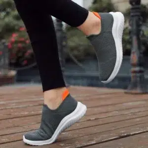 2023 New Comfortable High shoes man and womens classic sneakers Durable White Flat Canvas Shoes size 35-44