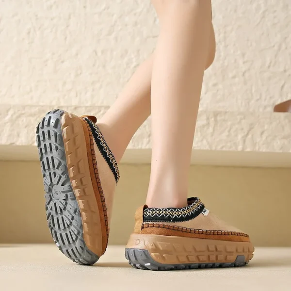 Snow Boots Women Winter New Cashmere Warm Thick Soles Without Heel-covered Hair Half Slipper Cotton Shoes Cashmere Warm Boots - Image 3